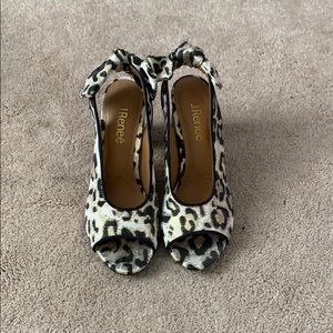 cheetah print heels, with bow in the back